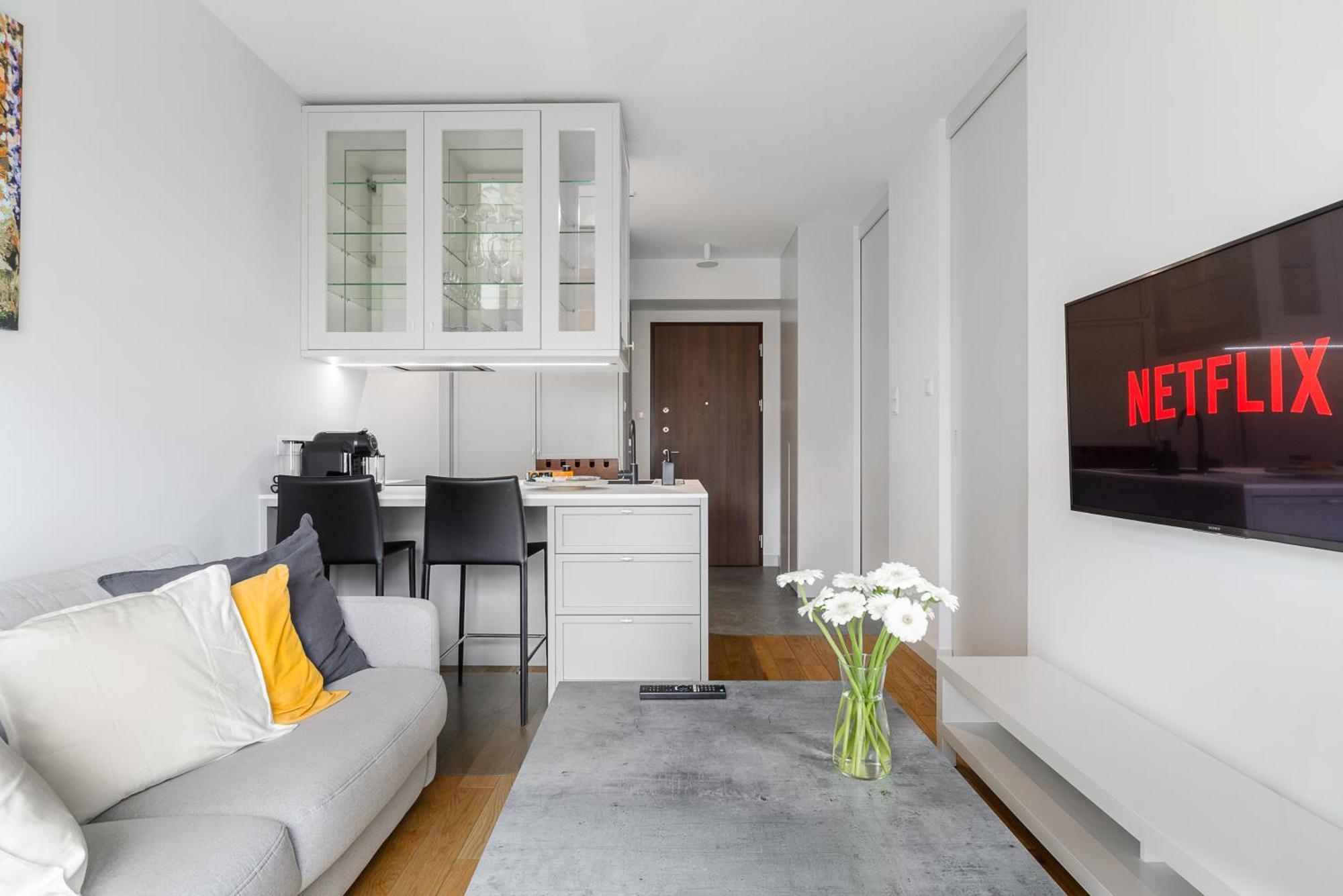Apartment Beautiful With Parking In Mennica *